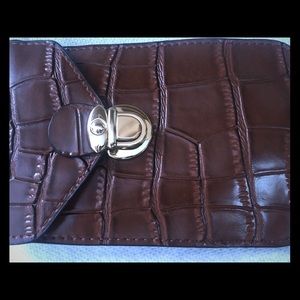 Phone bag/crossbody (different colors available)